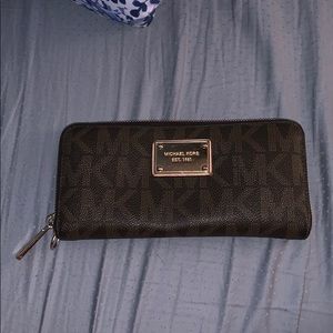 michael kors wallet